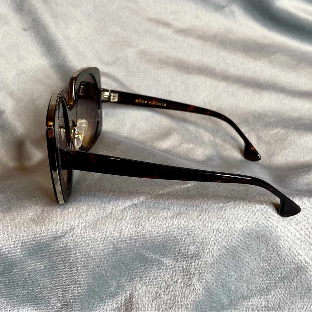 Alice + Olivia Canton Square Sunglasses - Picture 7 of 12